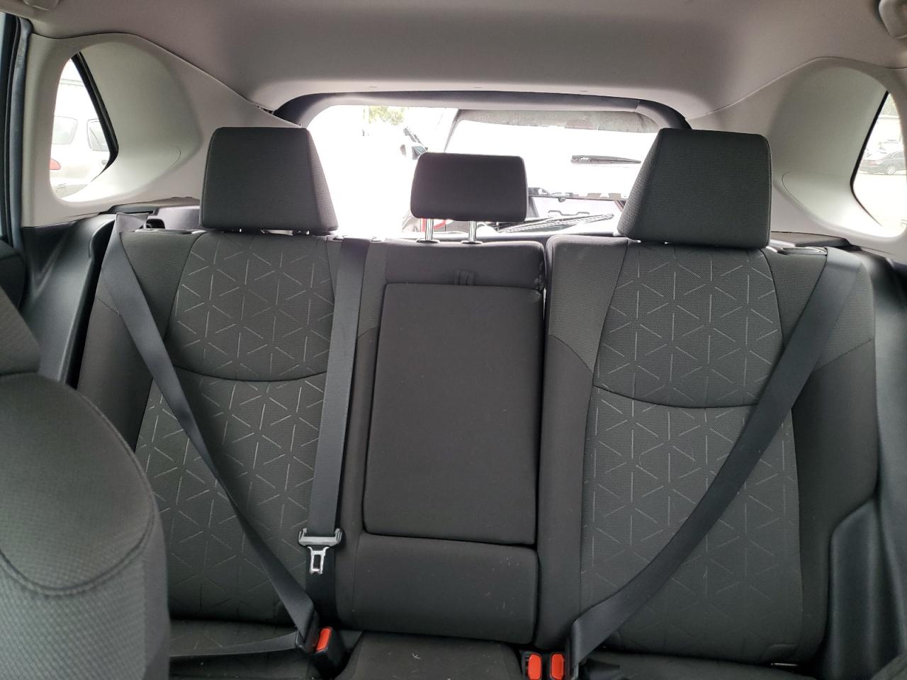 2T3P1RFV9NW273119 2022 Toyota Rav4 Xle