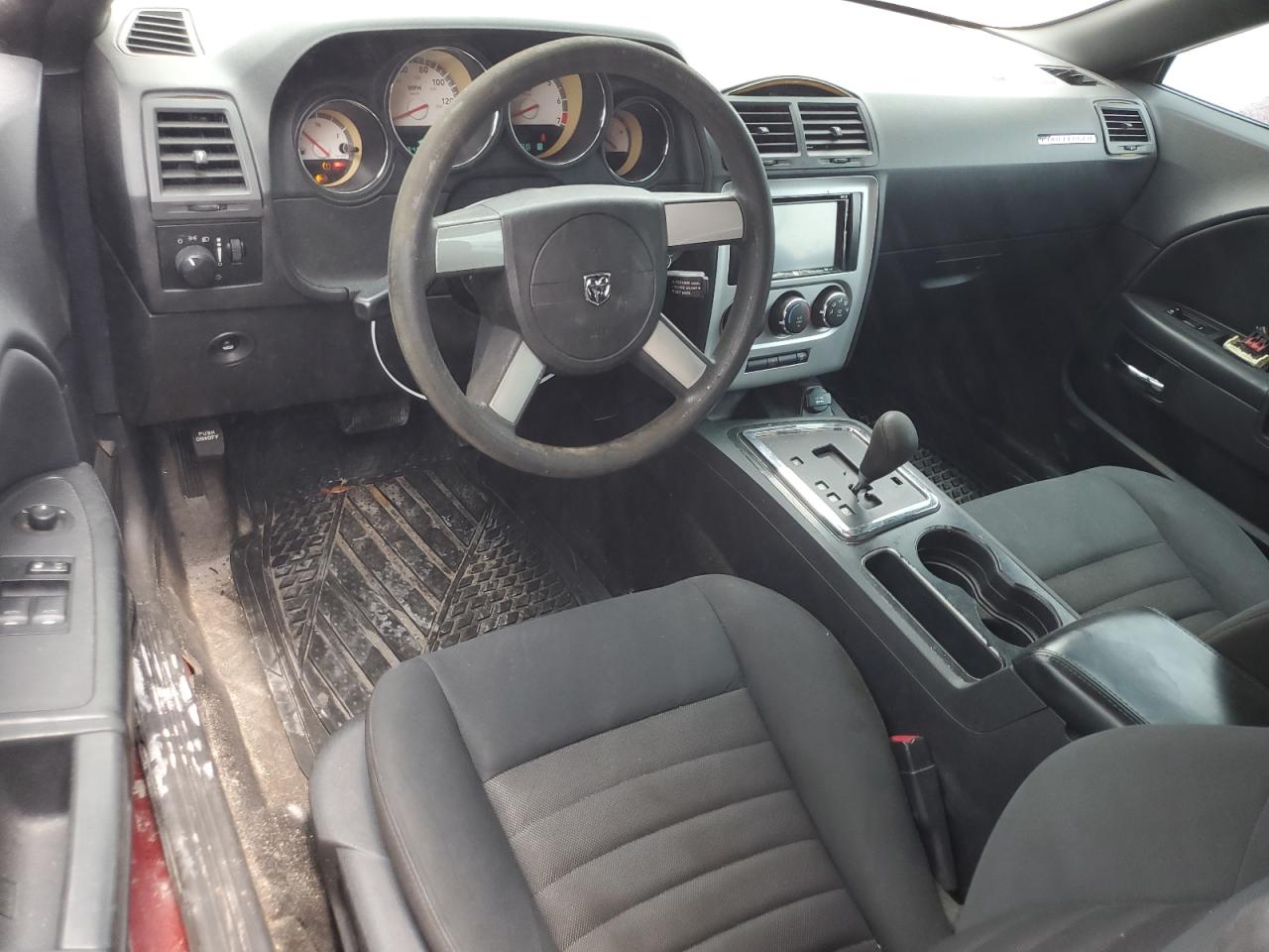 2B3CJ4DV3AH208718 2010 Dodge Challenger Se