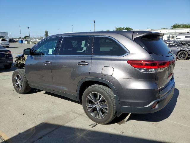 VIN 5TDBZRFHXKS974004 2019 Toyota Highlander, LE no.2