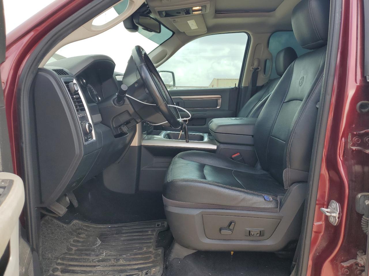 1C6RR6LT8GS277992 2016 Ram 1500 Slt