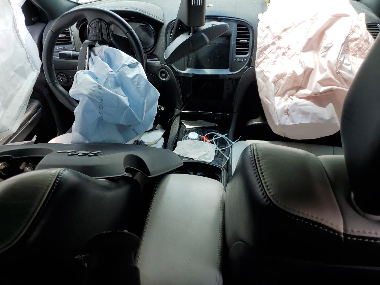 2C3CCABG0JH222706 2018 Chrysler 300 S