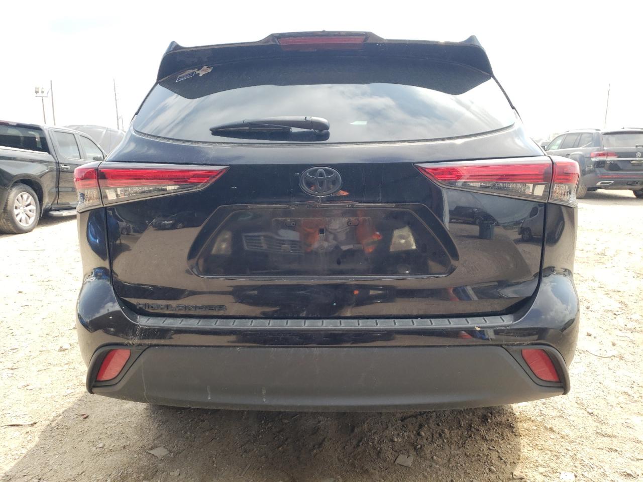 5TDCZRAH8NS124615 2022 Toyota Highlander L