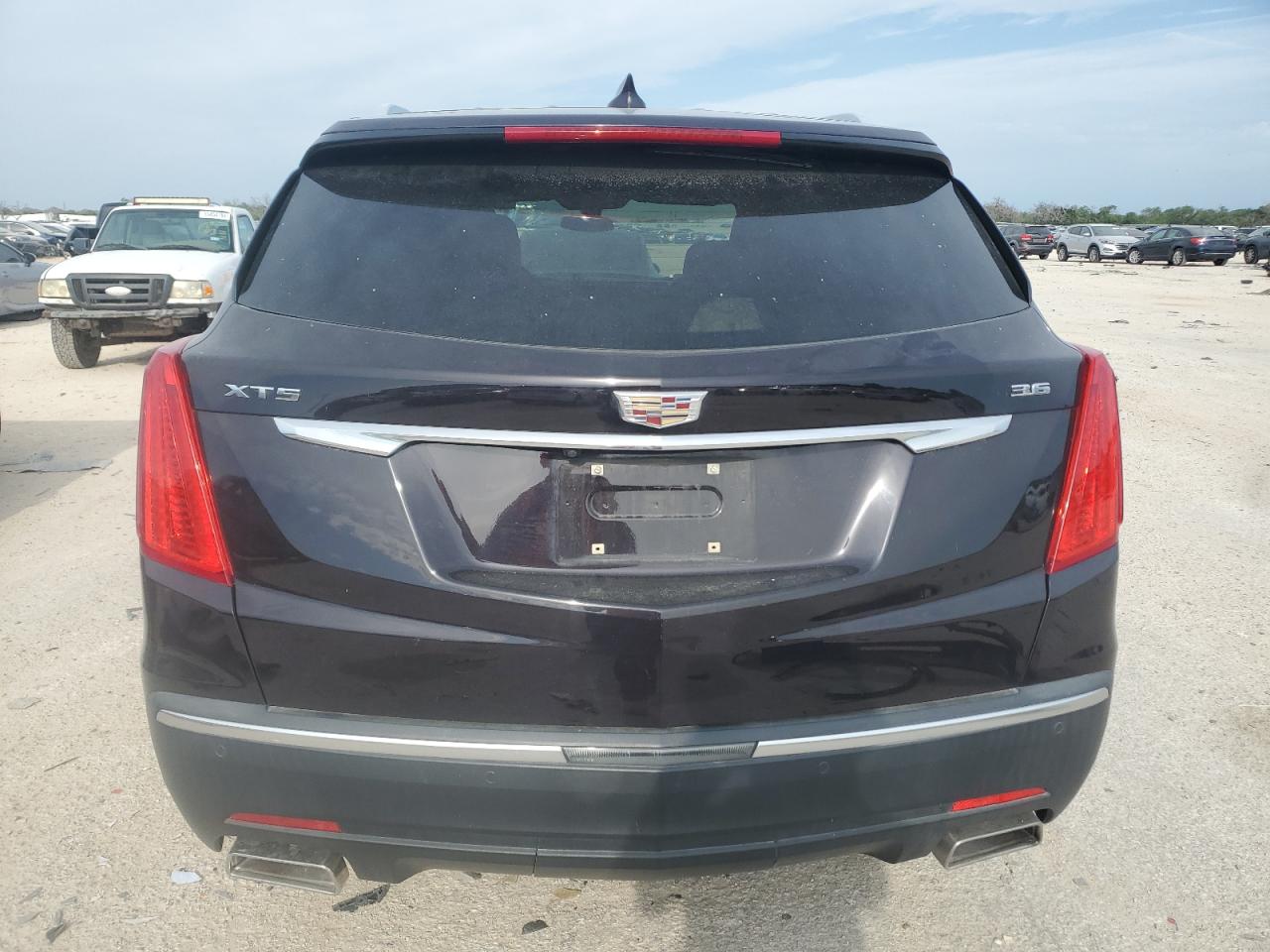 1GYKNARS0JZ207144 2018 Cadillac Xt5