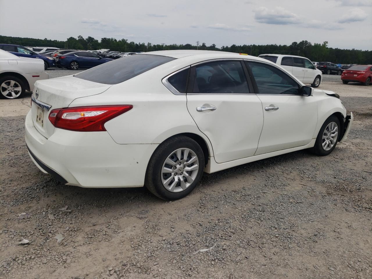 1N4AL3APXGC207485 2016 Nissan Altima 2.5