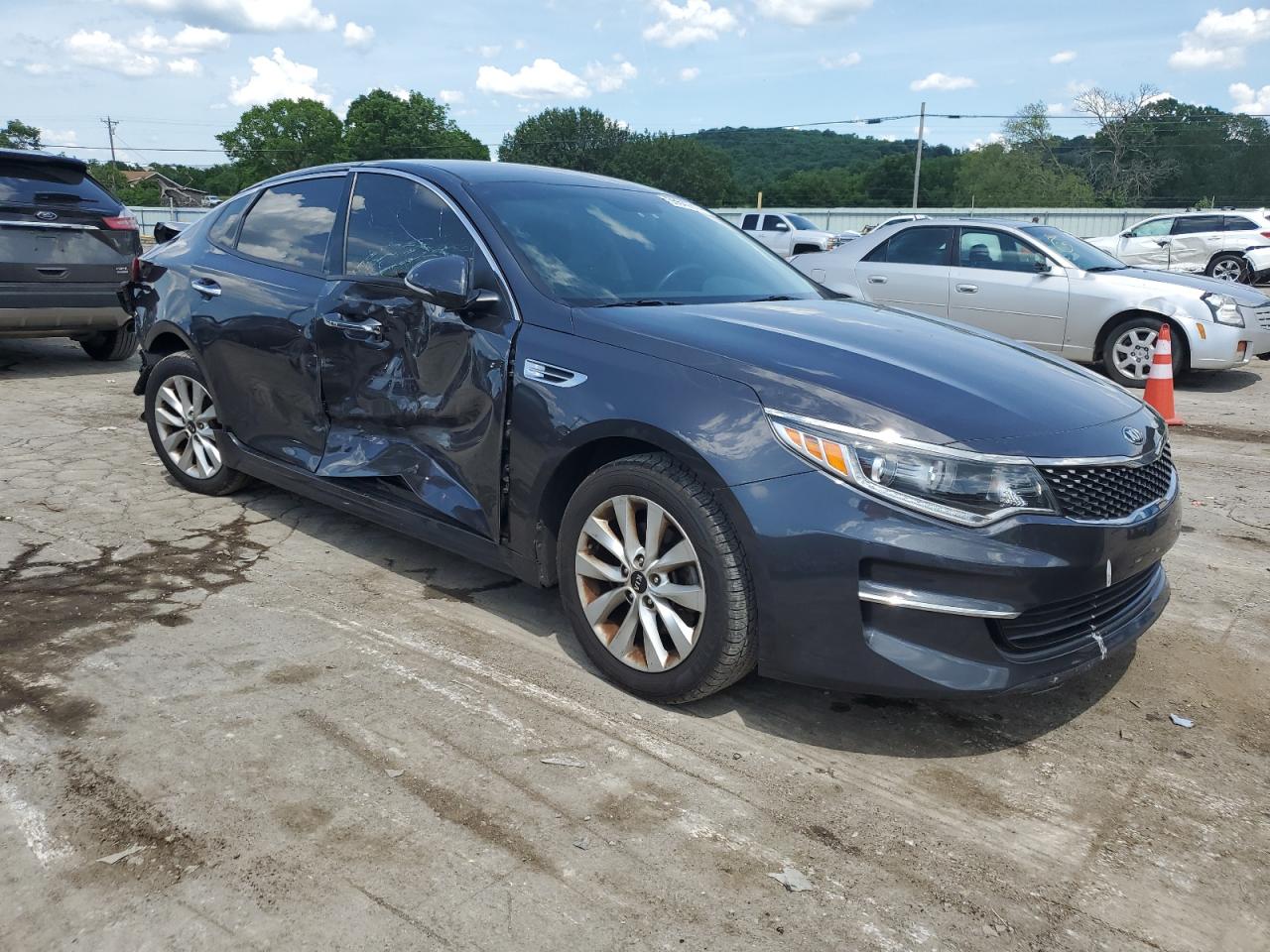 5XXGU4L36JG263772 2018 Kia Optima Ex