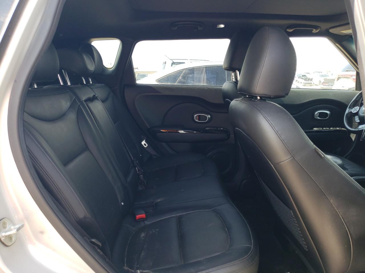 KNDJX3A59F7767888 2015 Kia Soul !