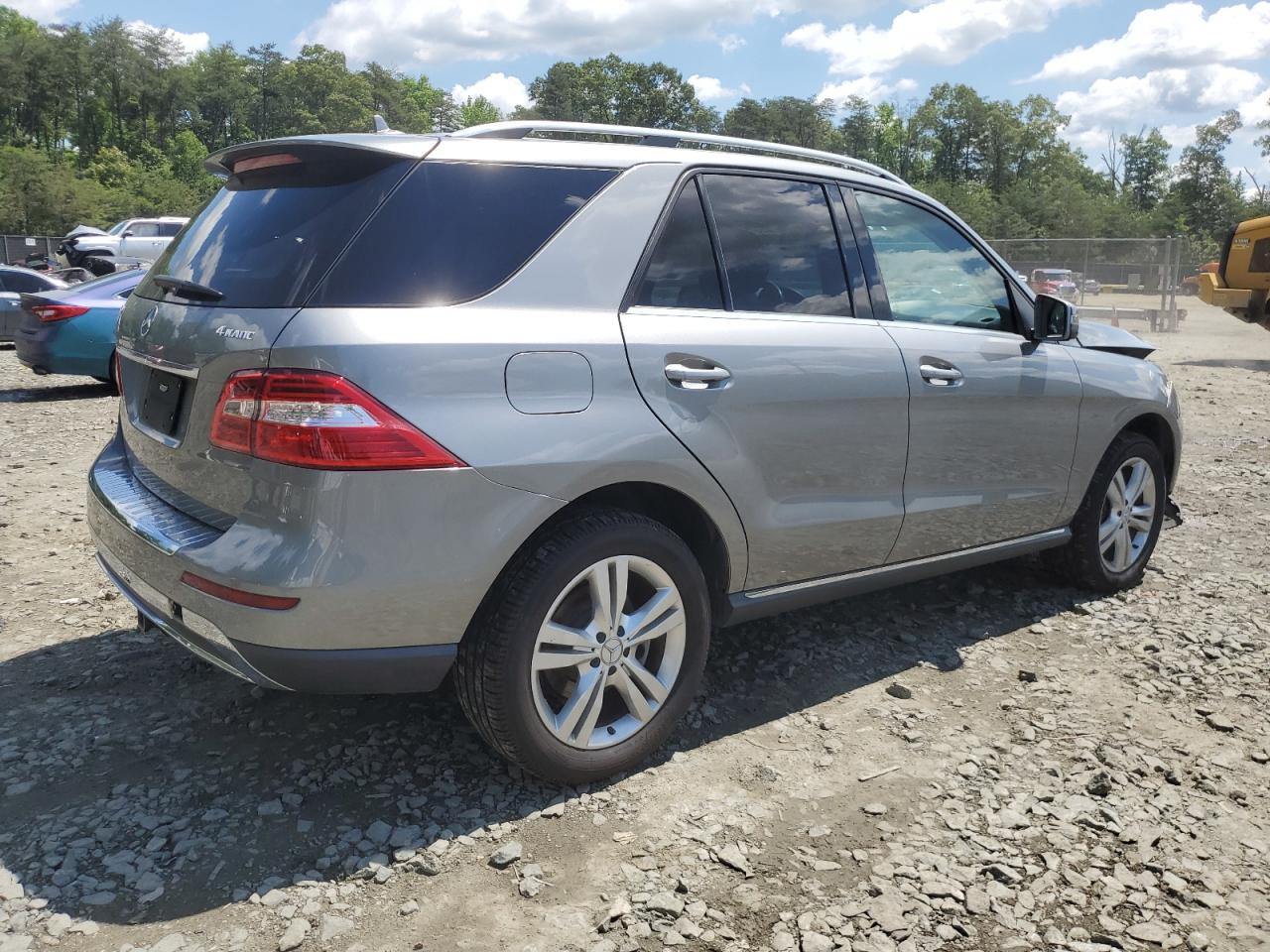 4JGDA5HB1FA588393 2015 Mercedes-Benz Ml 350 4Matic