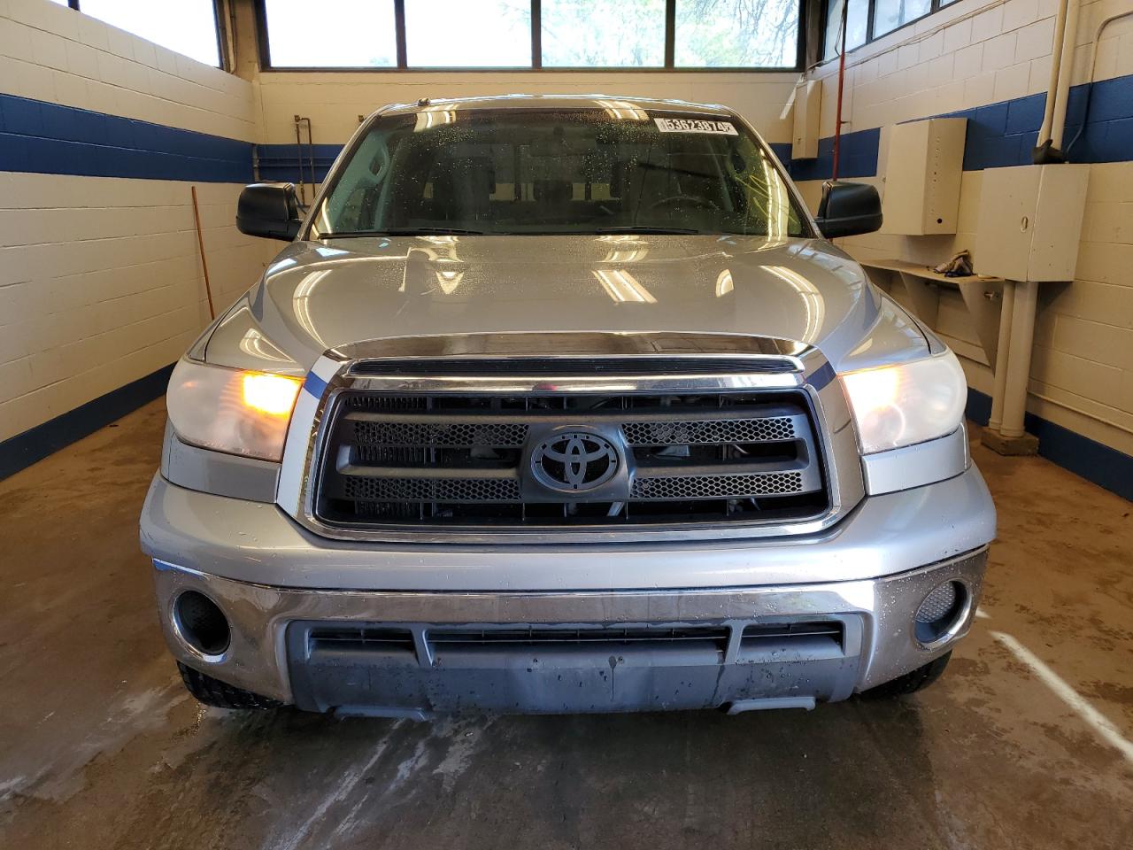 5TFUW5F19AX097592 2010 Toyota Tundra Double Cab Sr5