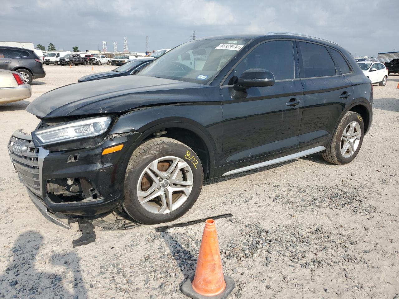 WA1ANAFY1J2166049 2018 Audi Q5 Premium