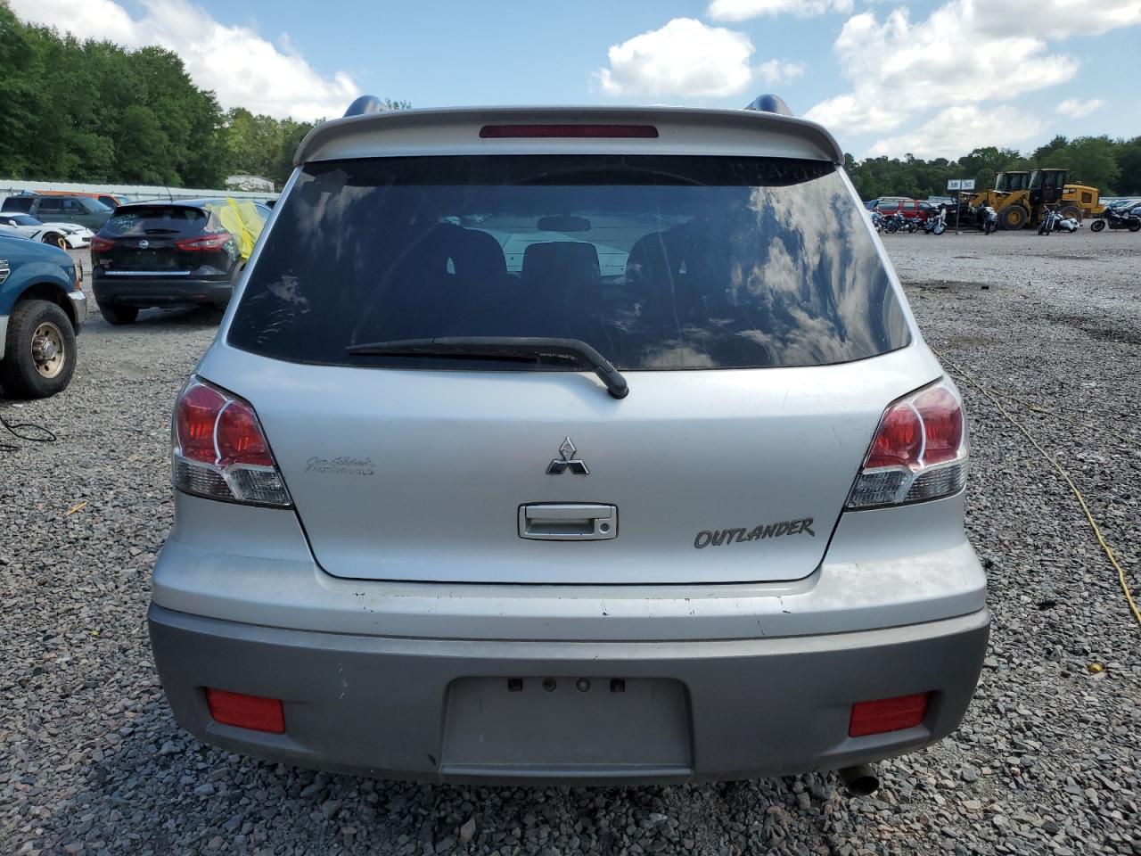 JA4LX41GX3U055283 2003 Mitsubishi Outlander Xls