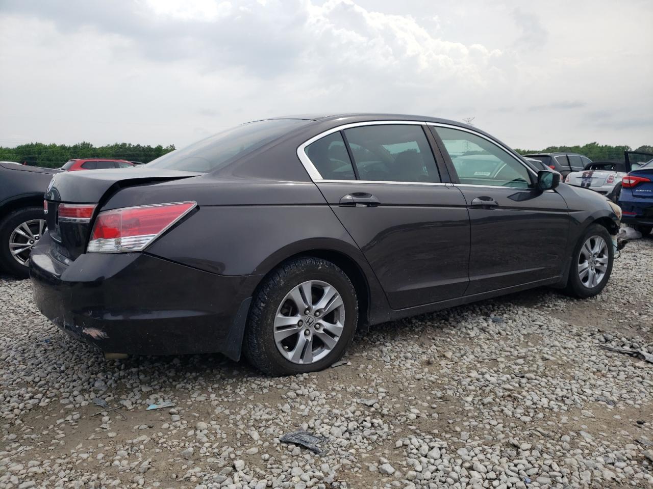 1HGCP2F43BA100638 2011 Honda Accord Lxp