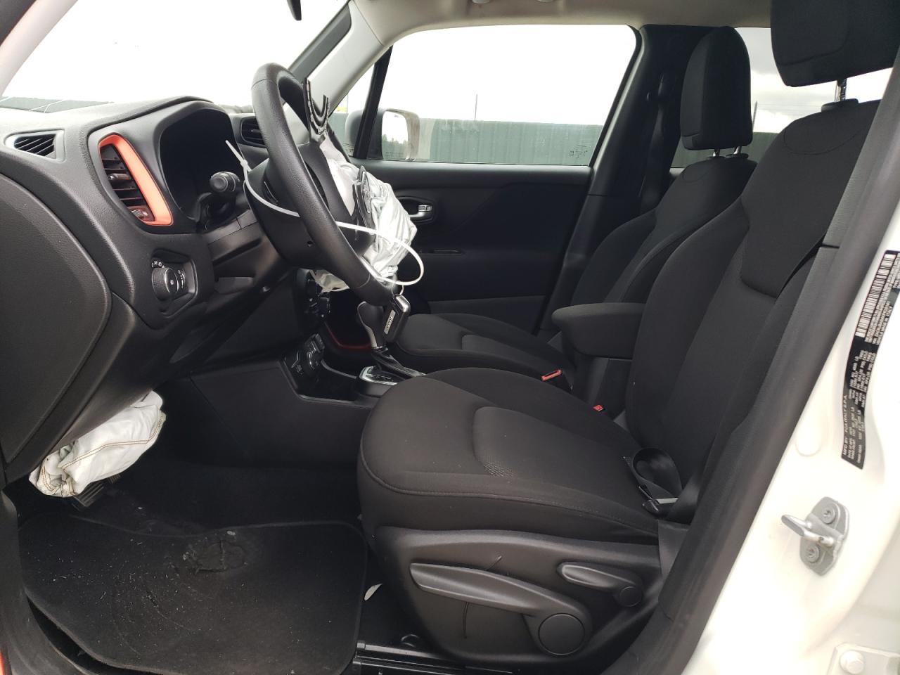 ZACNJBAB4KPK28141 2019 Jeep Renegade Sport