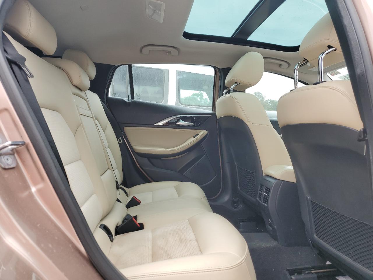 SJKCH5CP8KA009101 2019 Infiniti Qx30 Pure