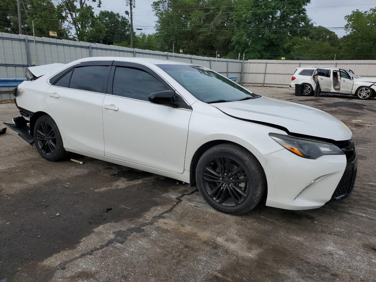 2016 Toyota Camry Le vin: 4T1BF1FK9GU247795