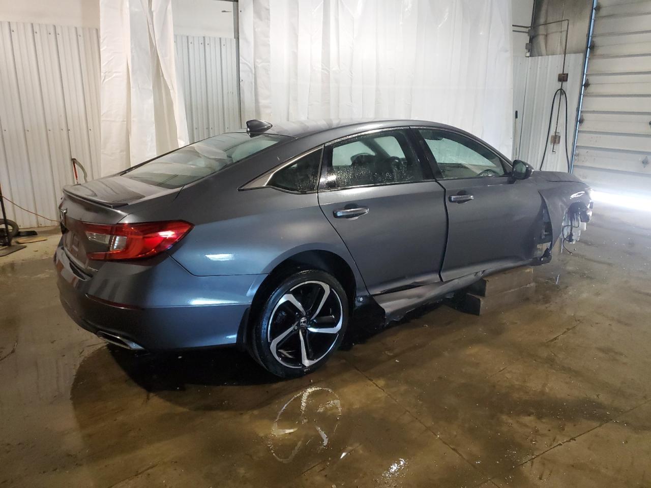 1HGCV1F37JA097135 2018 Honda Accord Sport