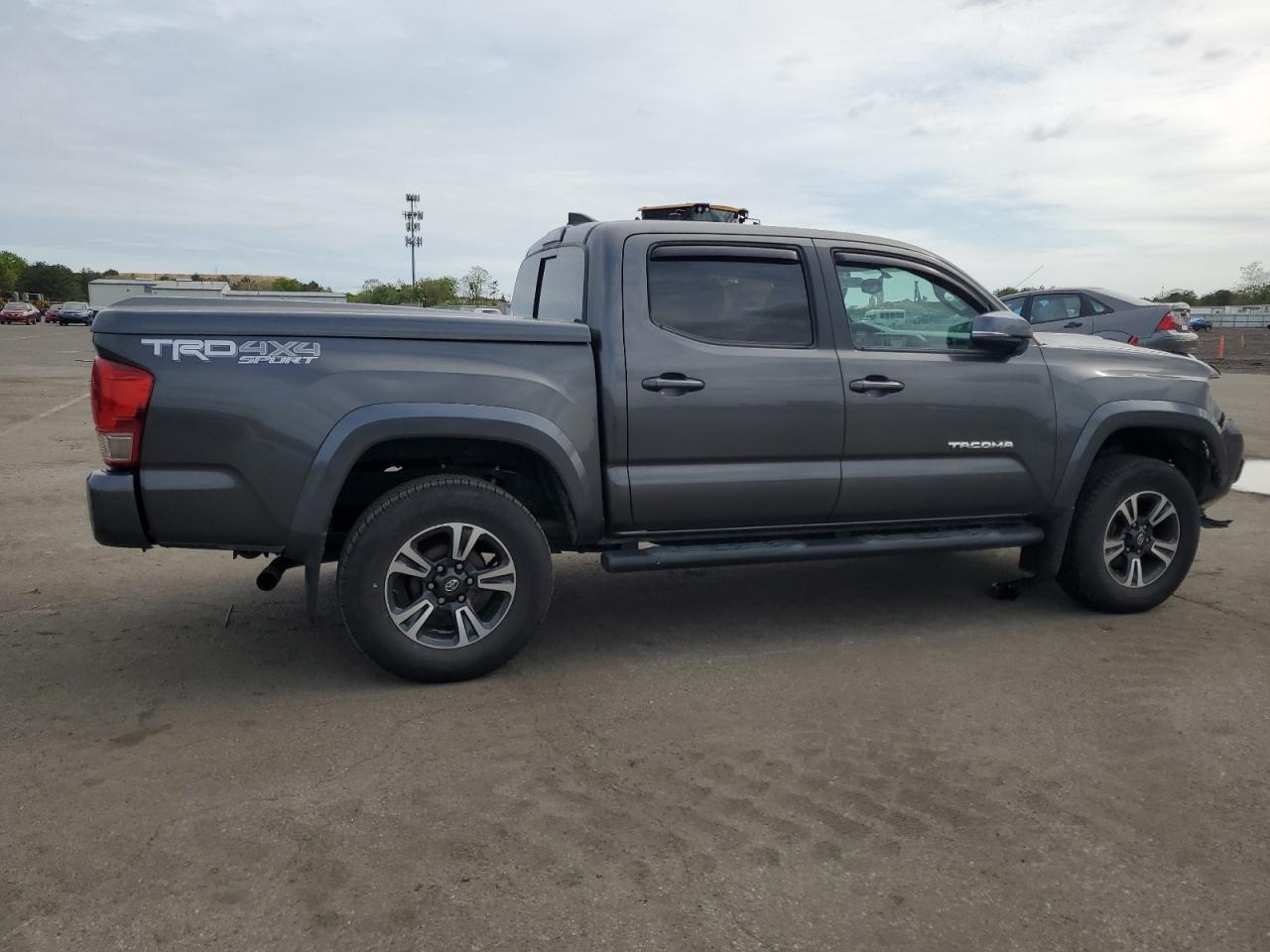 3TMCZ5AN8HM059395 2017 Toyota Tacoma Double Cab