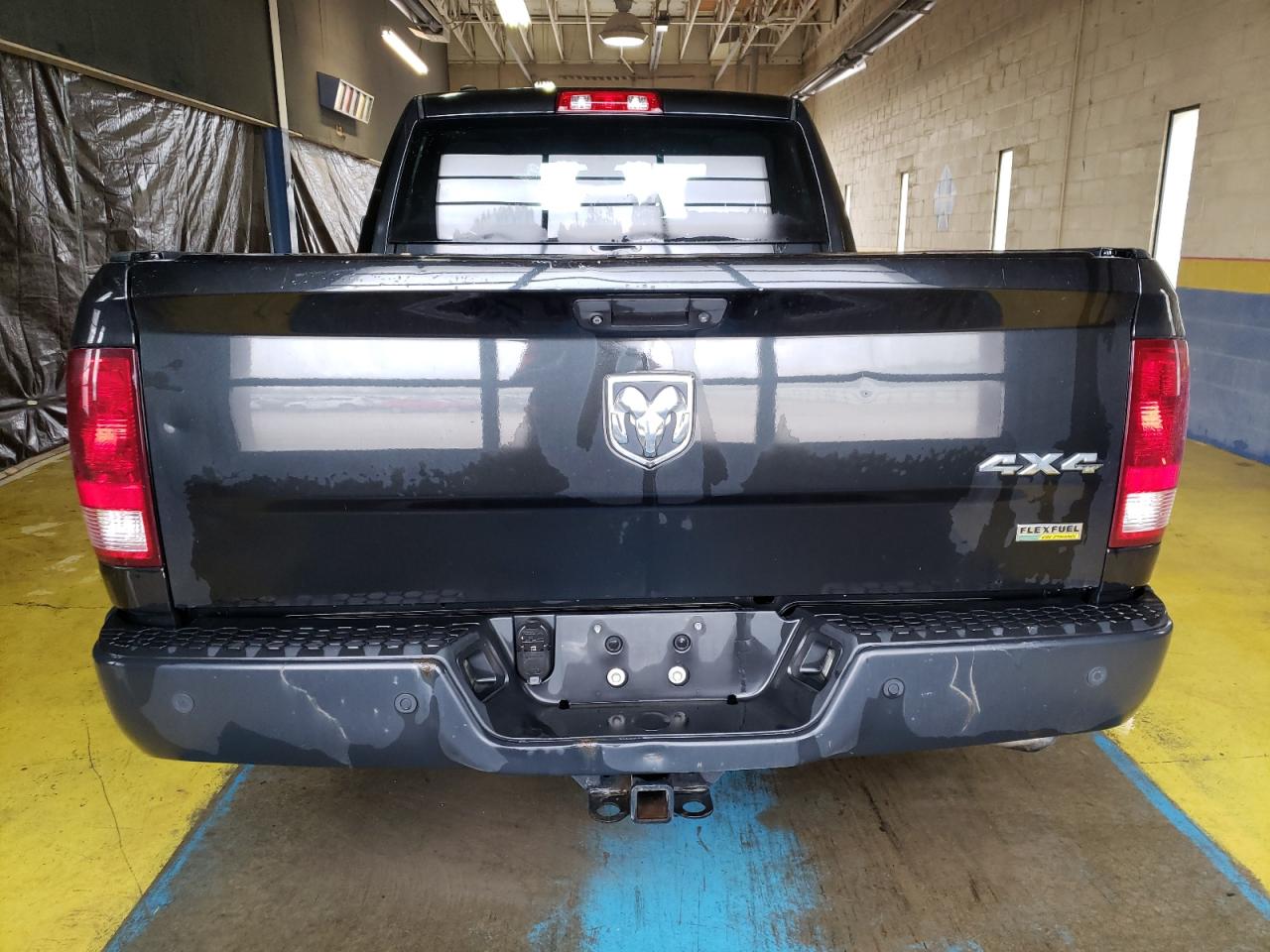 1C6RR7FG7JS248320 2018 Ram 1500 St