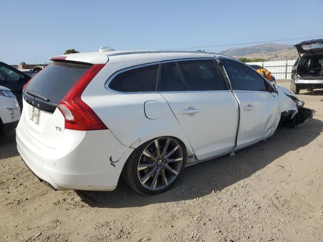 2015 VOLVO V60 PREMIE YV140MEK8F1242180