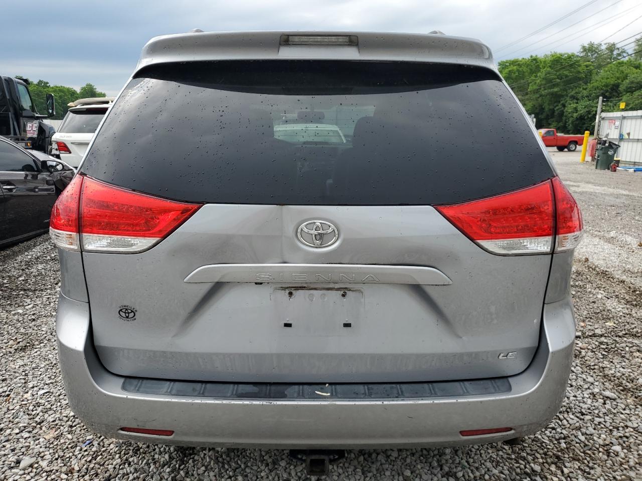 Lot #2789429581 2012 TOYOTA SIENNA LE