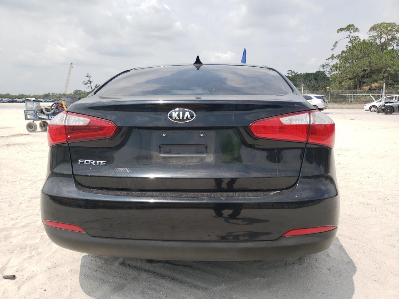 KNAFK4A62G5459927 2016 Kia Forte Lx