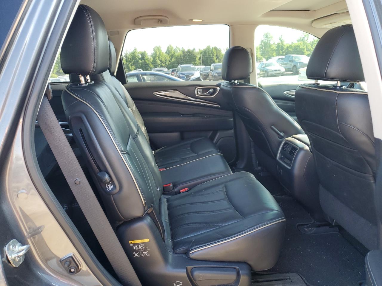 5N1DL0MNXHC555235 2017 Infiniti Qx60