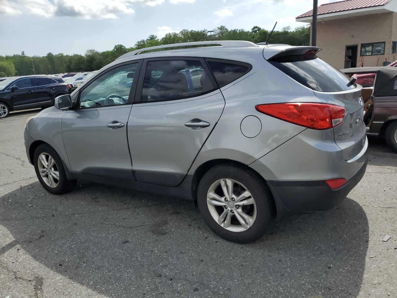 KM8JU3ACXBU275496 2011 Hyundai Tucson Gls