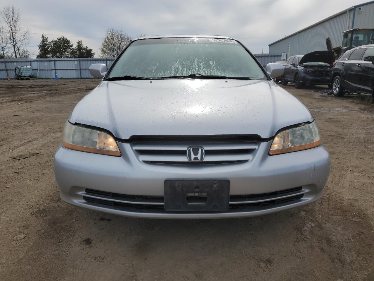 1HGCG16602A802427 2002 Honda Accord Se