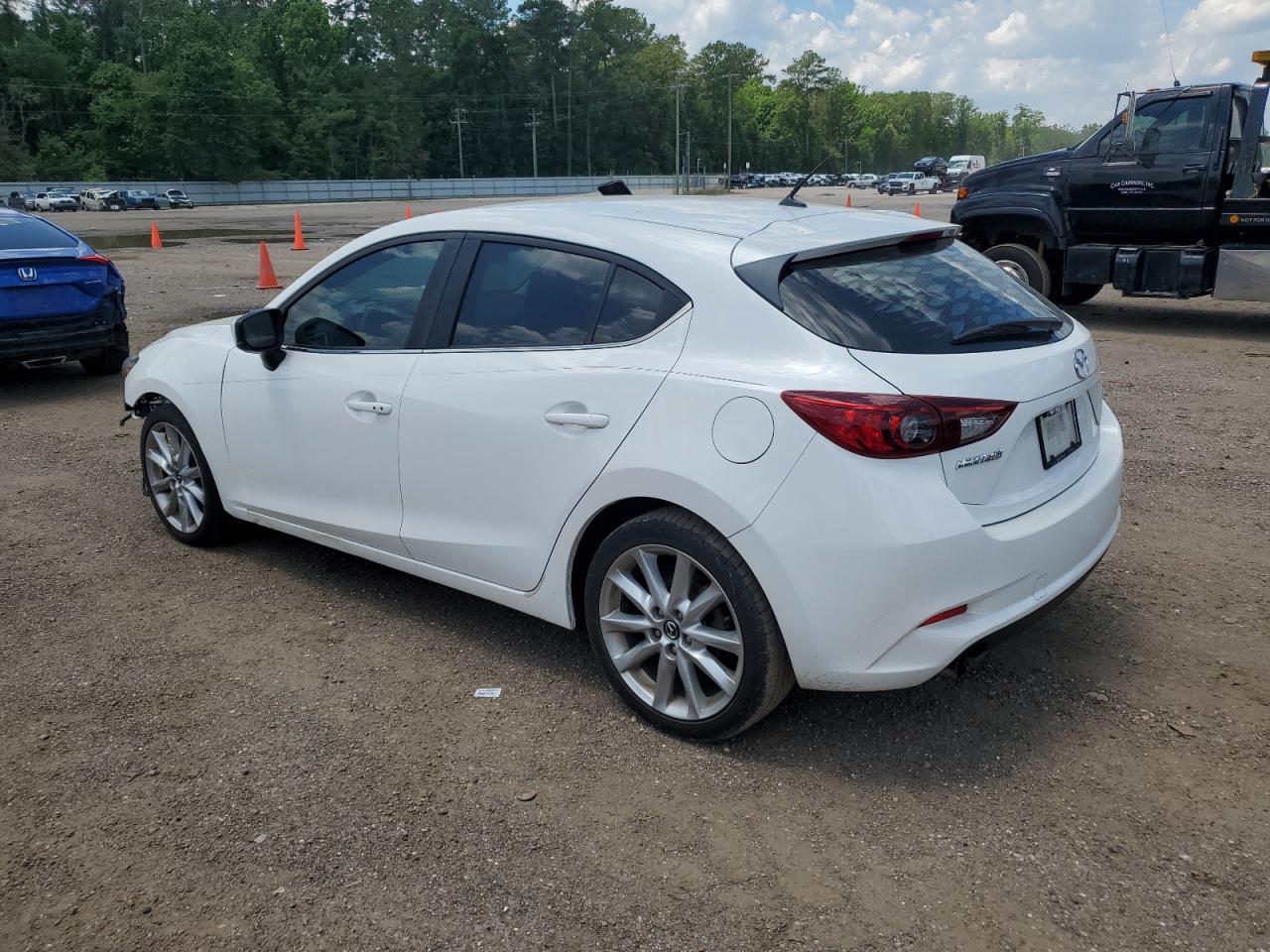 3MZBN1L72HM150657 2017 Mazda 3 Touring