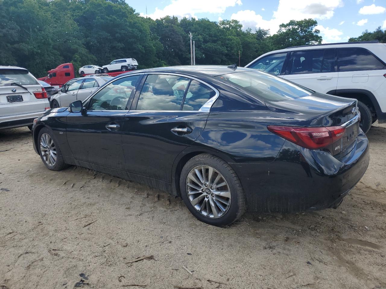 JN1EV7AR3JM431698 2018 Infiniti Q50 Luxe