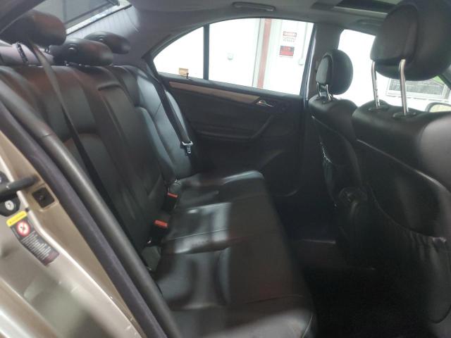 2004 Mercedes-Benz C 230K Sport Sedan VIN: WDBRF40J24F490125 Lot: 56561544