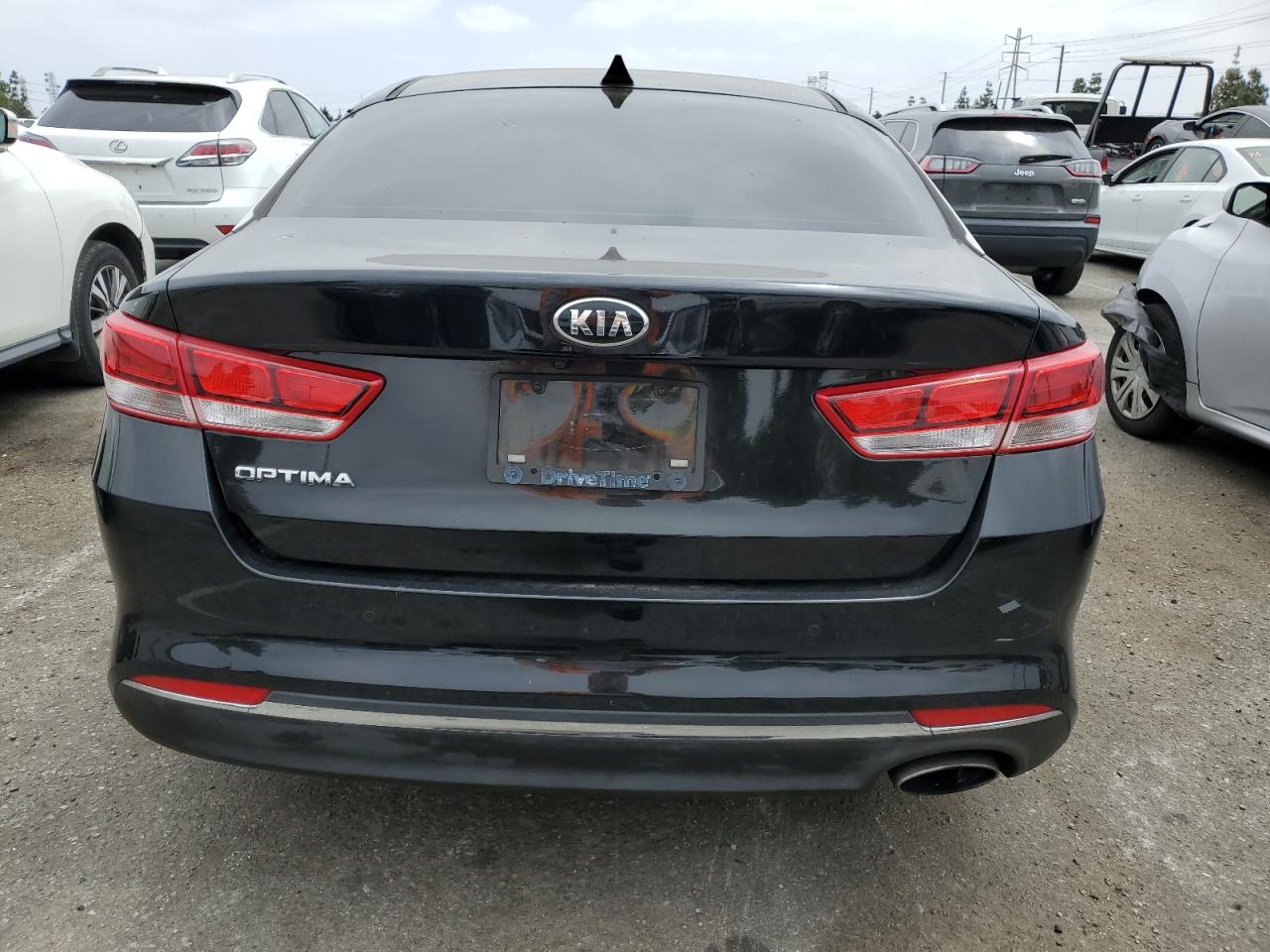 5XXGT4L30JG260370 2018 Kia Optima Lx