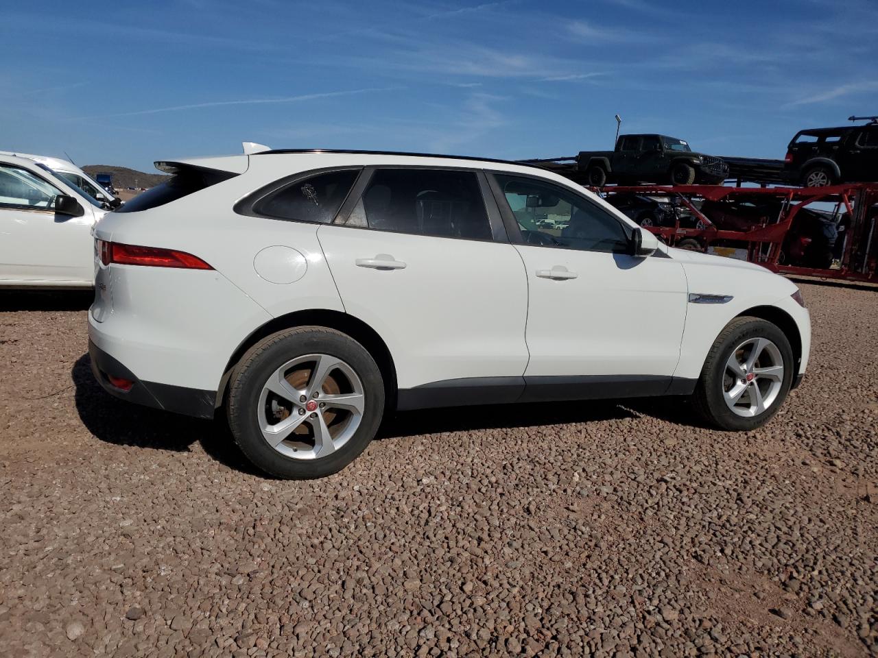 SADCJ2BN9HA094226 2017 Jaguar F-Pace Premium
