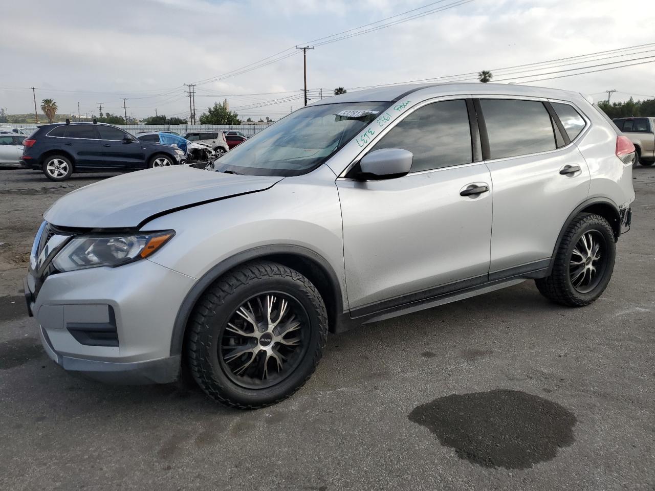 KNMAT2MT2HP580916 NISSAN ROGUE 2017