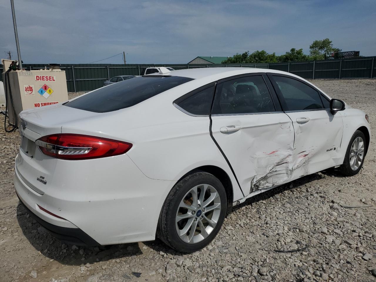 3FA6P0LU9KR221108 FORD FUSION 2019