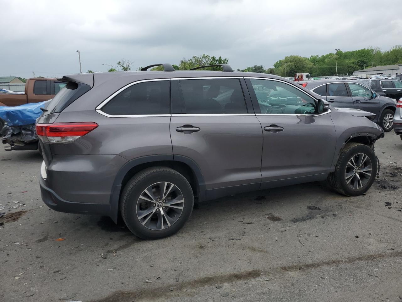 5TDBZRFH8KS945553 TOYOTA HIGHLANDER 2019