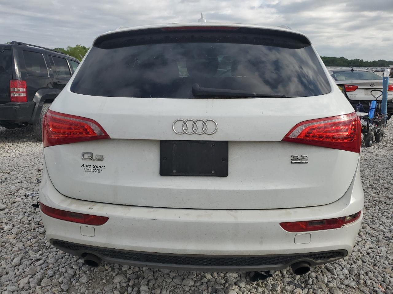 WA1DKAFP3CA067089 2012 Audi Q5 Premium Plus