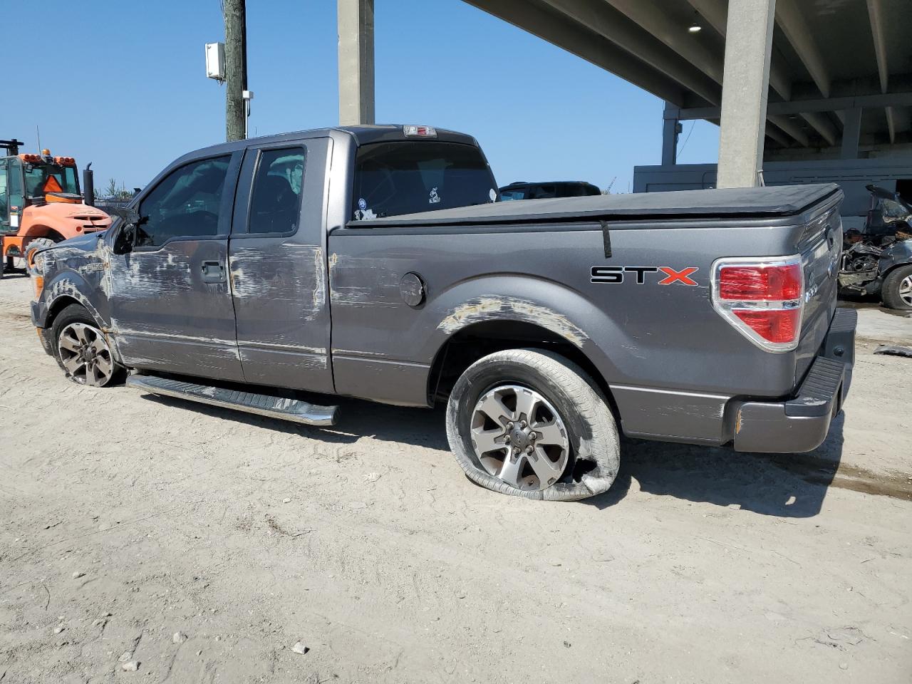 1FTFX1CFXDKG16973 2013 Ford F150 Super Cab