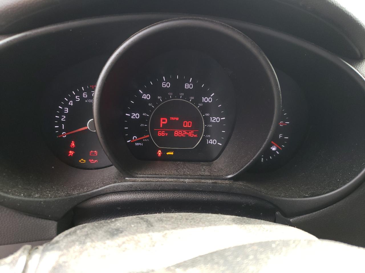 KNDJP3A51J7572604 2018 Kia Soul +