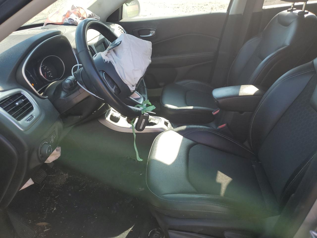 3C4NJDBB3KT656224 2019 Jeep Compass Latitude