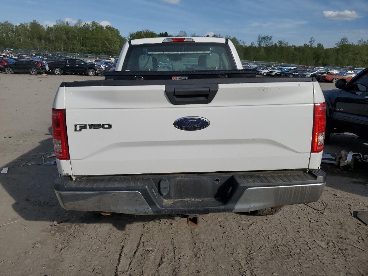 2015 Ford F150 Super Cab vin: 1FTEX1EP7FKF19525