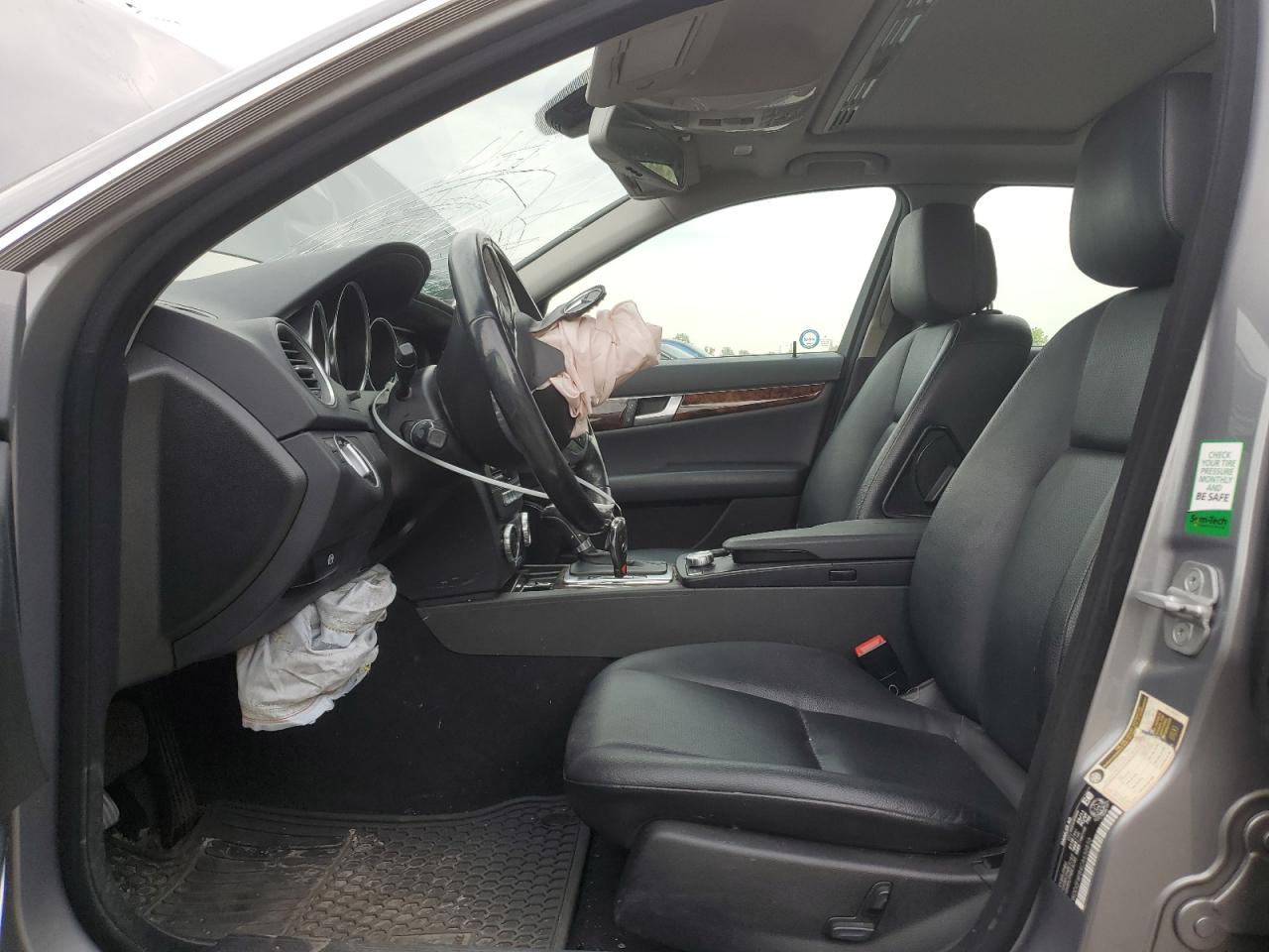 WDDGF8FB4CA630810 2012 Mercedes-Benz C 250 4Matic