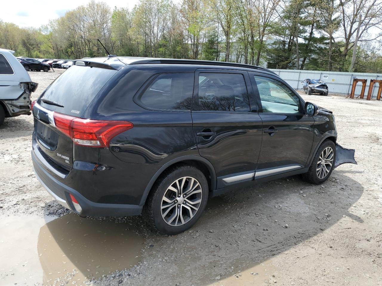 JA4AZ3A31GZ050345 2016 Mitsubishi Outlander Se