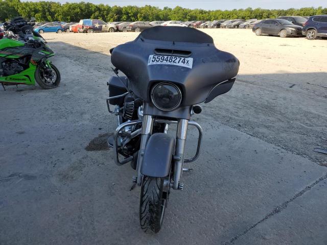 2018 HARLEY-DAVIDSON FLHX STREE - 1HD1KBC14JB666068