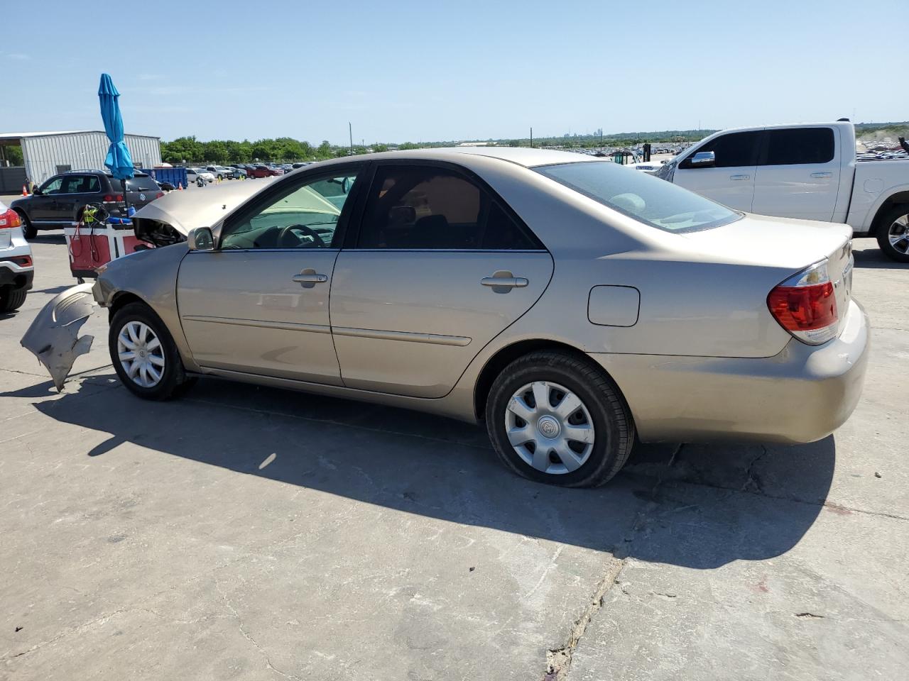 4T1BE32K05U972803 2005 Toyota Camry Le