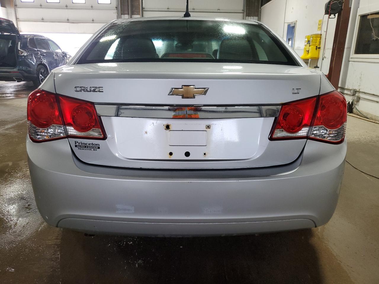 1G1PG5S9XB7297588 2011 Chevrolet Cruze Lt