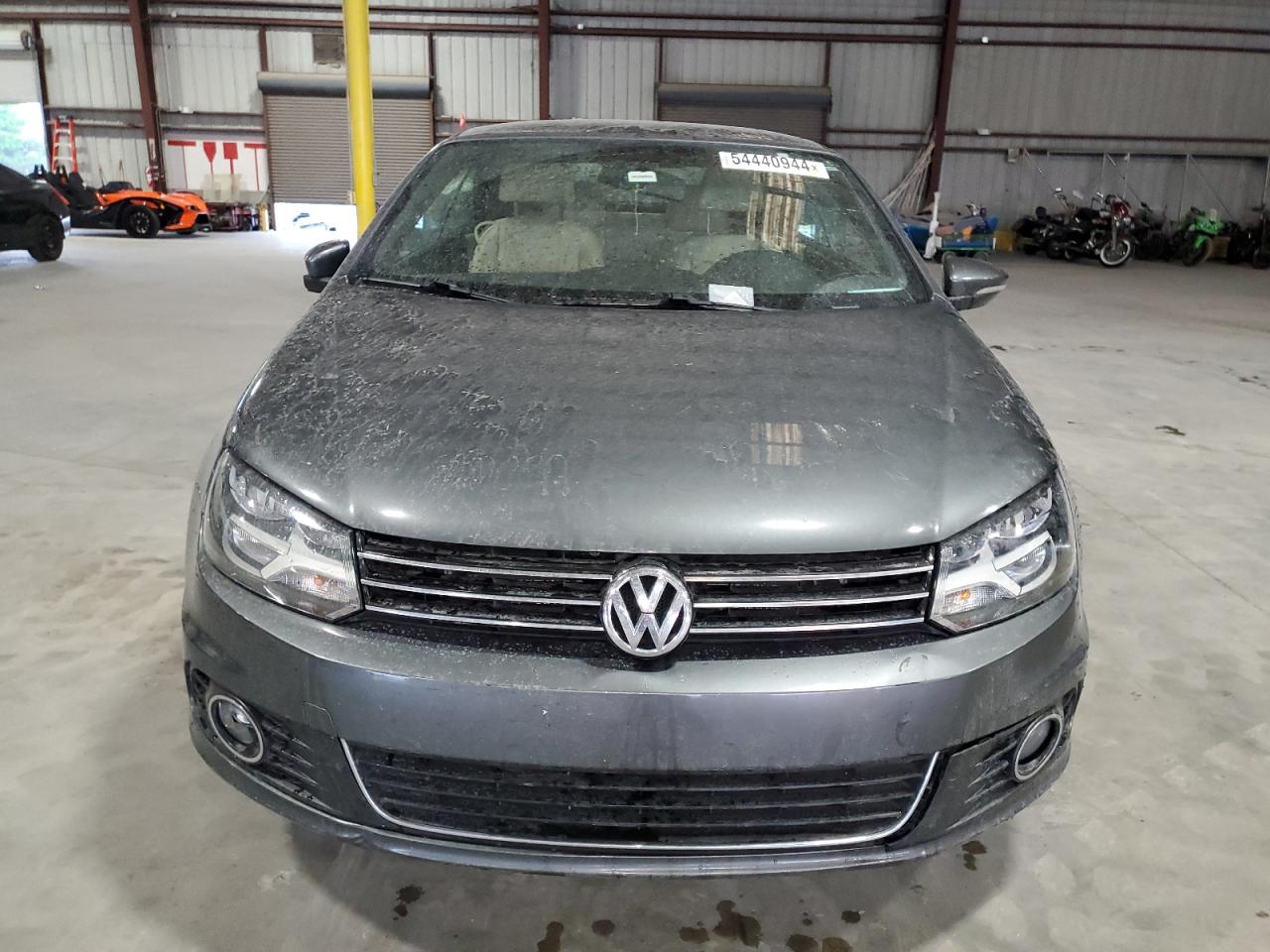 WVWBW8AH5EV000922 2014 Volkswagen Eos Komfort