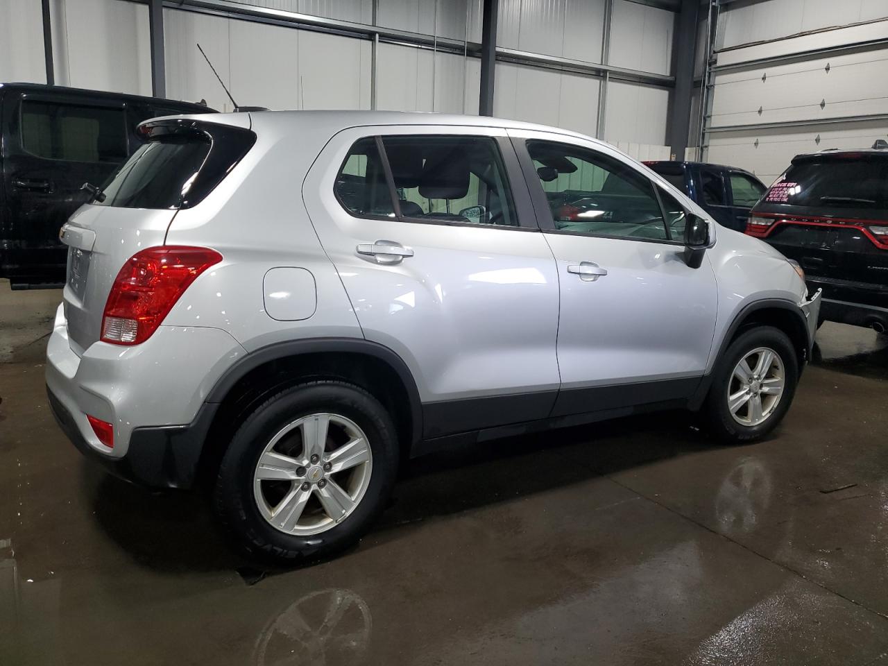 KL7CJNSB8HB221154 CHEVROLET TRAX 2017