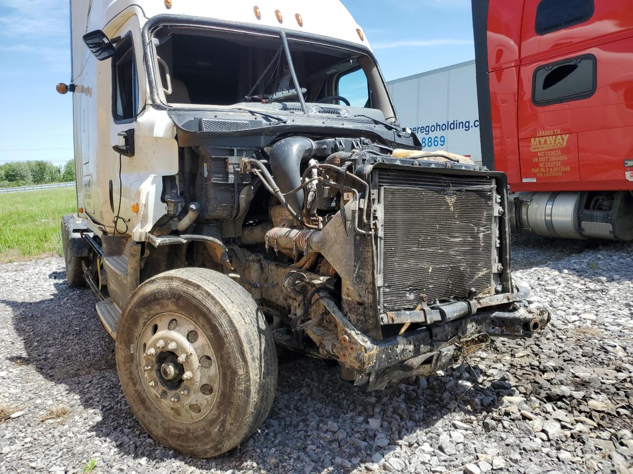 Lot #2647312997 2017 FREIGHTLINER CASCADIA 1