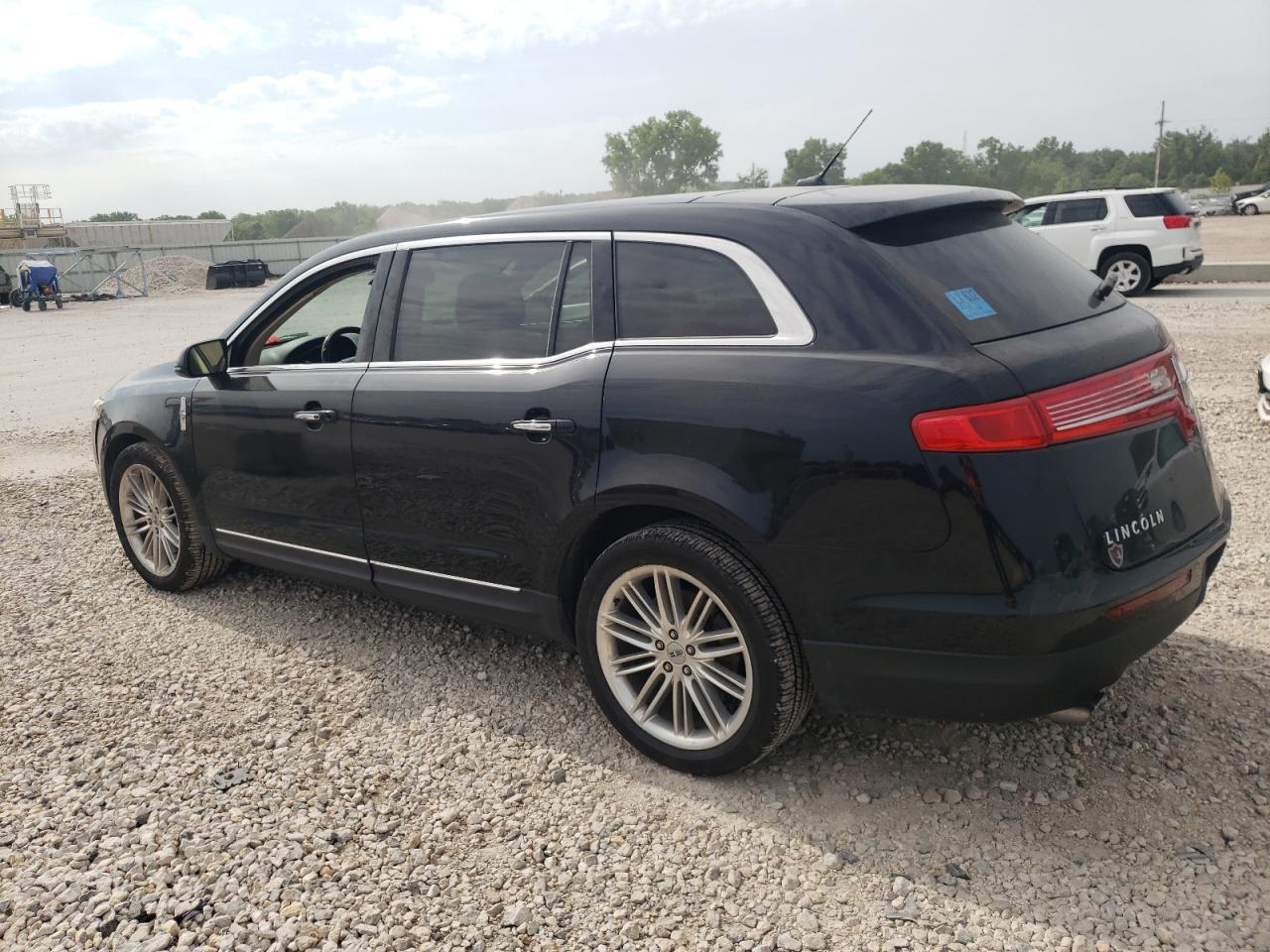 2LMHJ5AT1KBL01545 2019 Lincoln Mkt