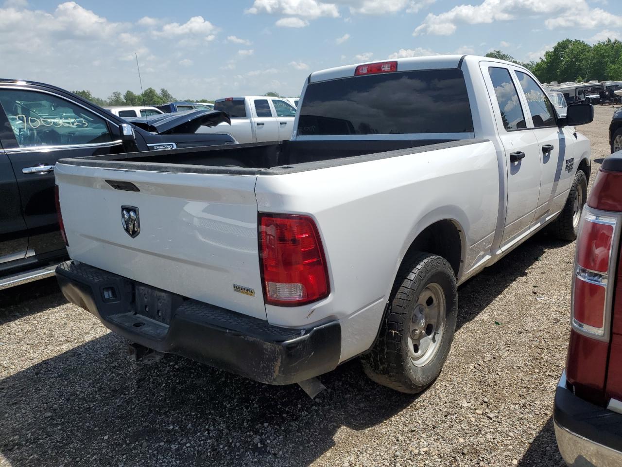 1C6RR6FG3KS668393 2019 Ram 1500 Classic Tradesman